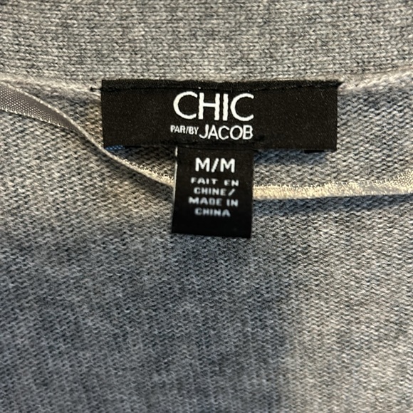 V neck sweater by CHIC by Jacob, navy blue & grey leopard print, women’s size M - Picture 4 of 9